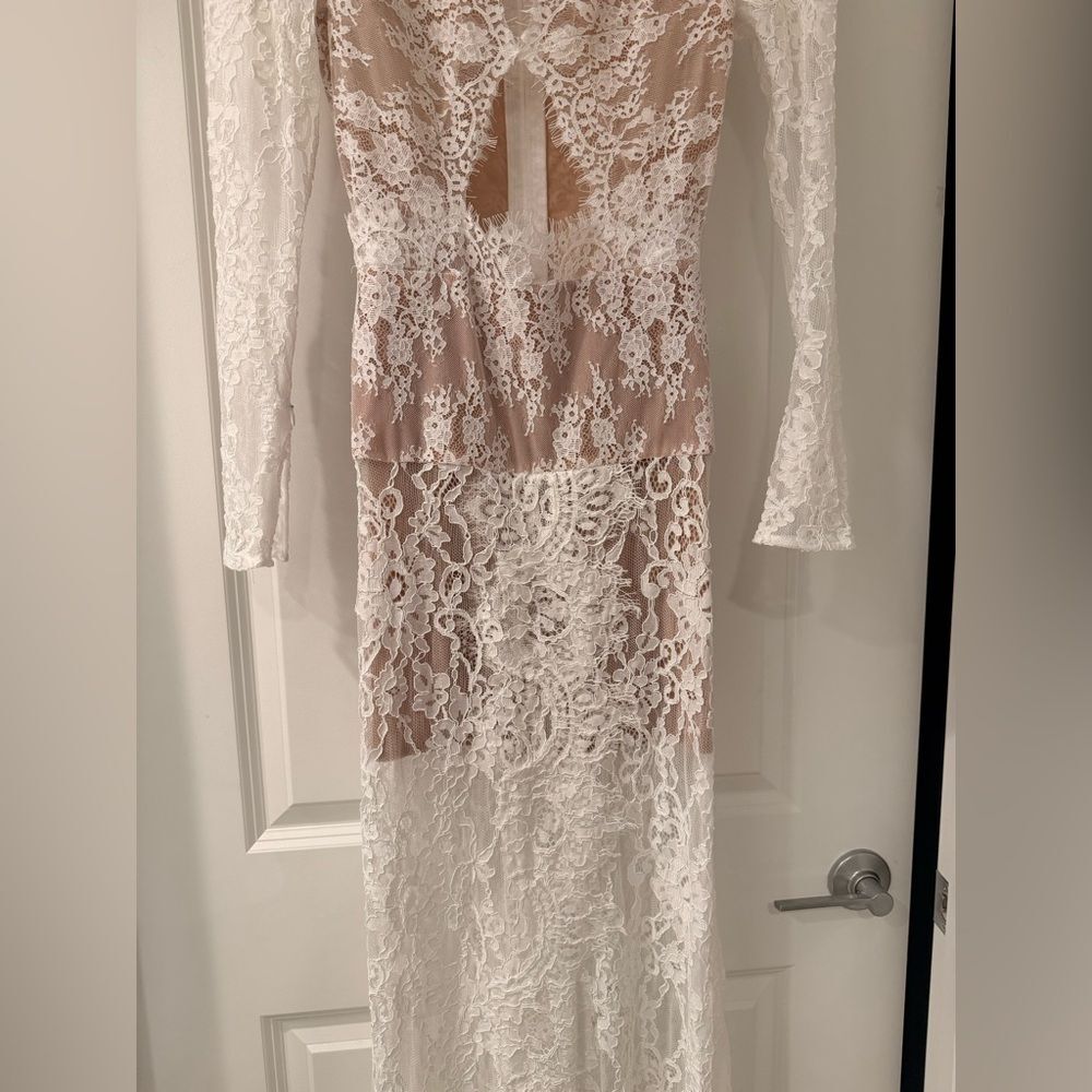 NEW BRONX AND BANCO Eleanor Long Sleeve High Slit White Lace Wedding Gown - Picture 10 of 16